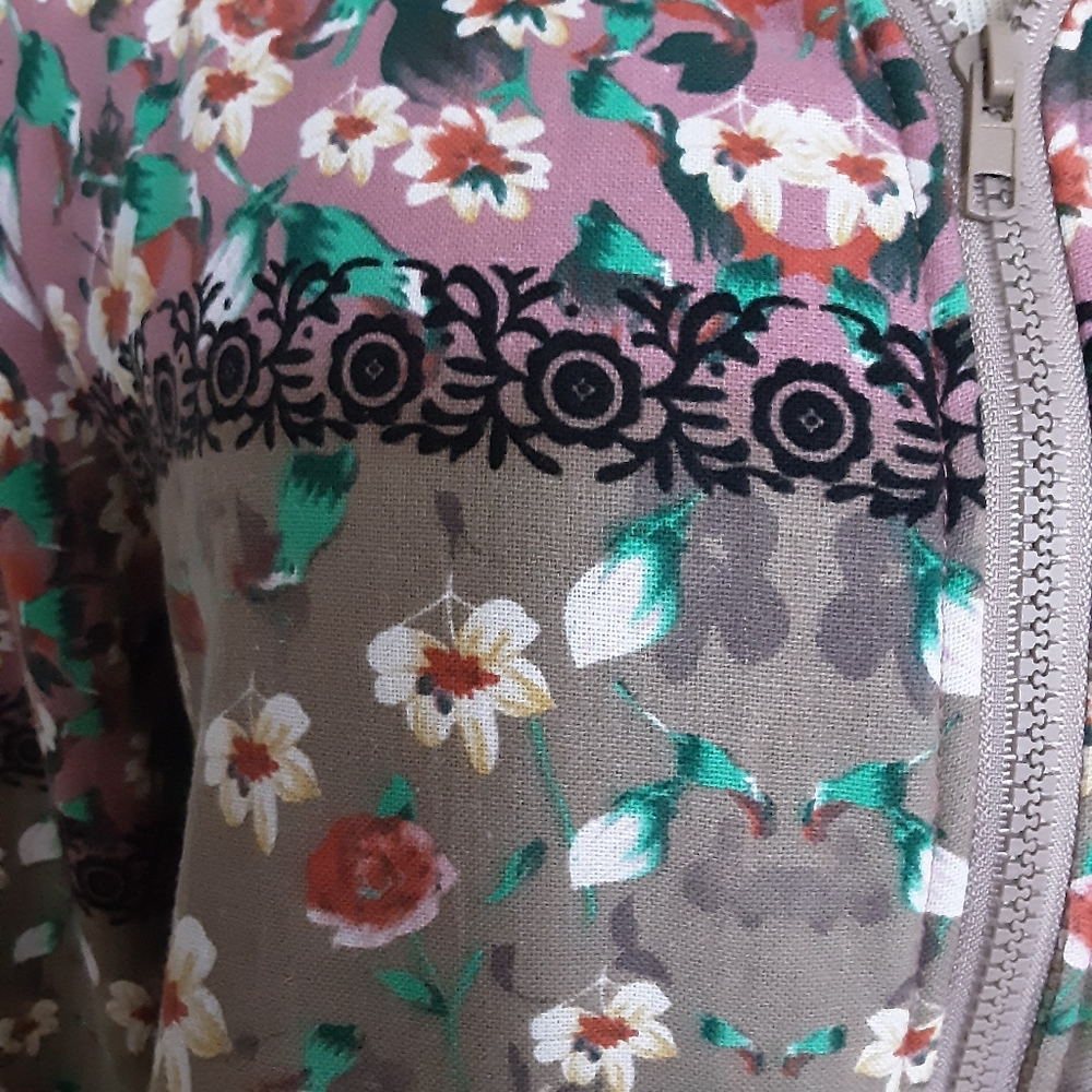 Coat - Picture 2 of 7